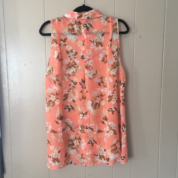 Metaphor Sleeveless Blouse Peach - Picture 2 of 3